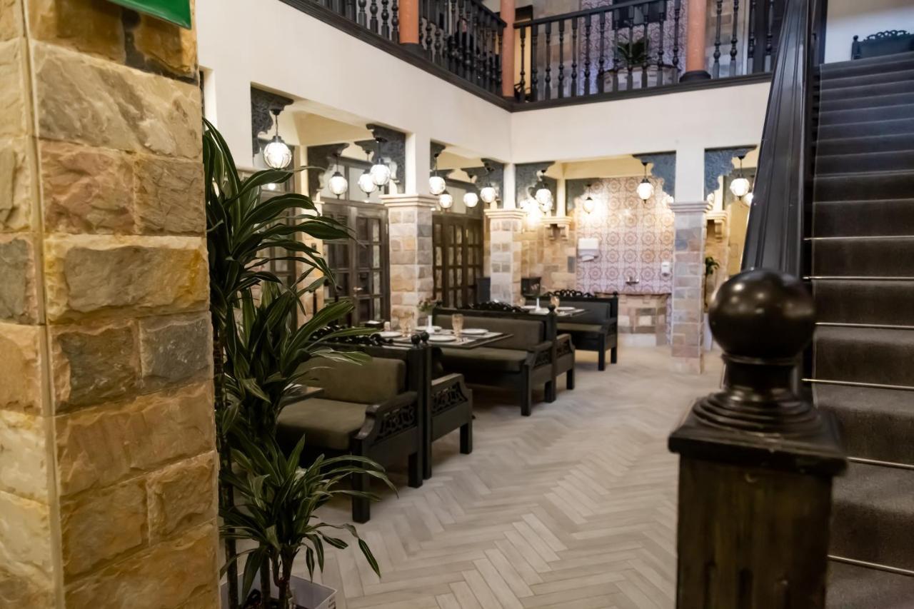 Rasoda Hotel&Restaurant ทาชเคนต์ ภายนอก รูปภาพ